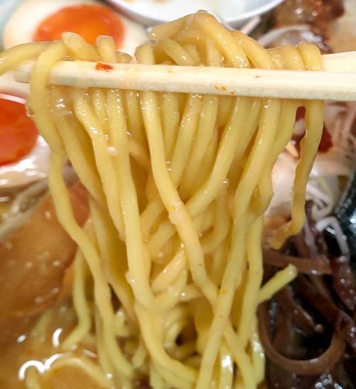 麺屋 龍次 七・三味噌ラーメン 麺.jpg